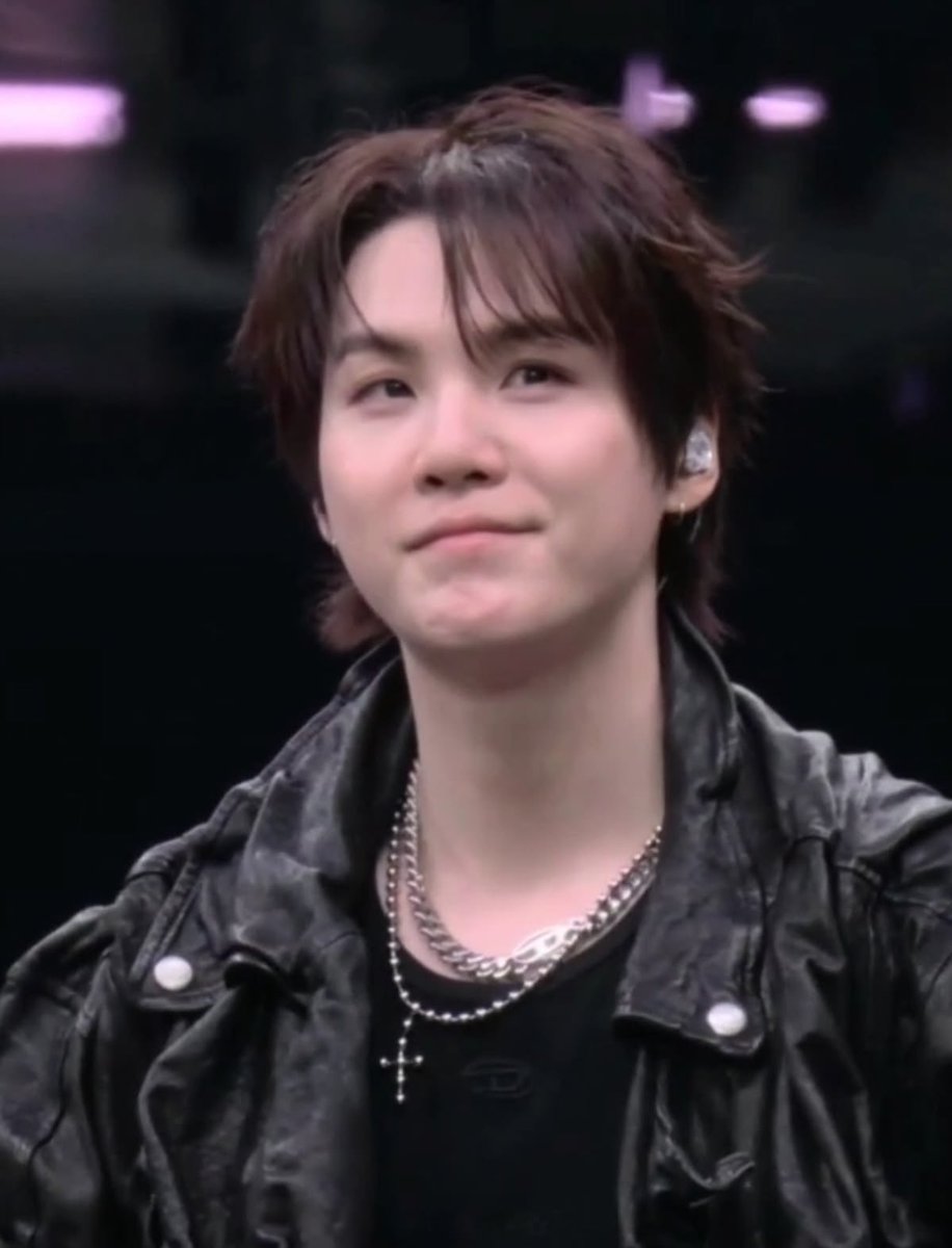 hourIysuga's tweet photo. baby https://t.co/DSr8yen0SL