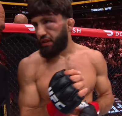 mohithegoat's tweet photo. The ONLY punch from Ruffy the whole fight btw

We really do not wanna see what Justin Gaethje is gonna do to this man https://t.co/EaFv9QWg53