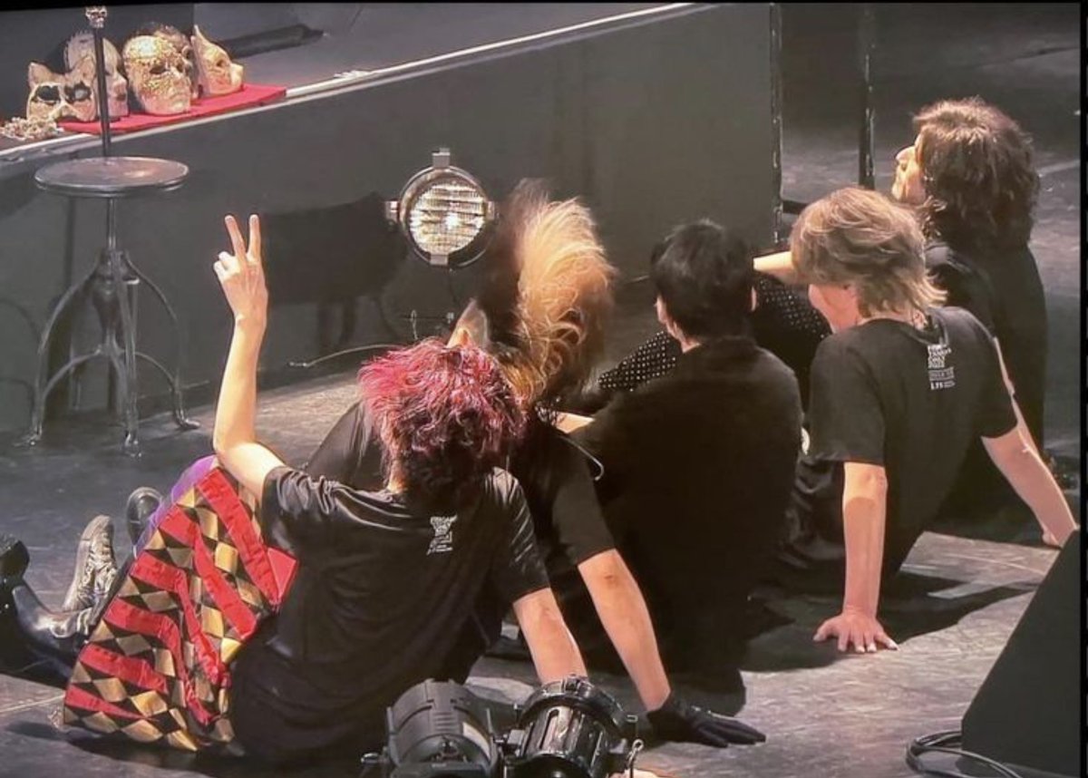 MissTake_bt's tweet photo. Es el aniversario de @BUCKTICK_INFO 🖤 gracias por tanto y gracias por formar la persona que soy hoy día 🖤 los quiero muchísimo. https://t.co/PFdcYUsLHA