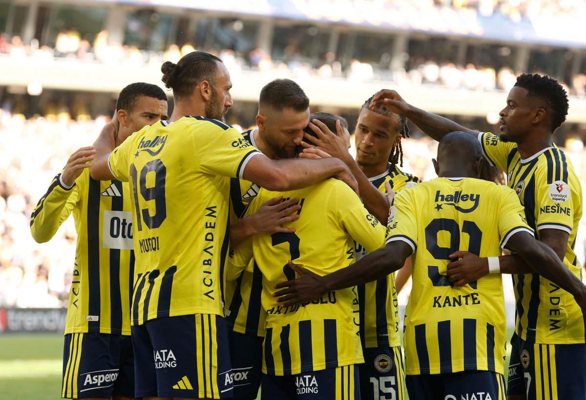 mehmetdmirr's tweet photo. Korkmadan yürüyoruz,şampiyon olacağız.. 

@Fenerbahce https://t.co/B9UyXN0gEs