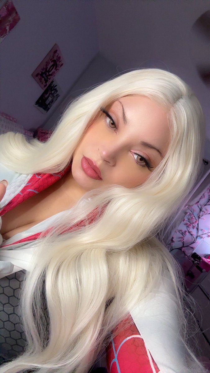 VixSiny's tweet photo. Flooding ur feed w/ selfies <3 https://t.co/WpoyftrEyi