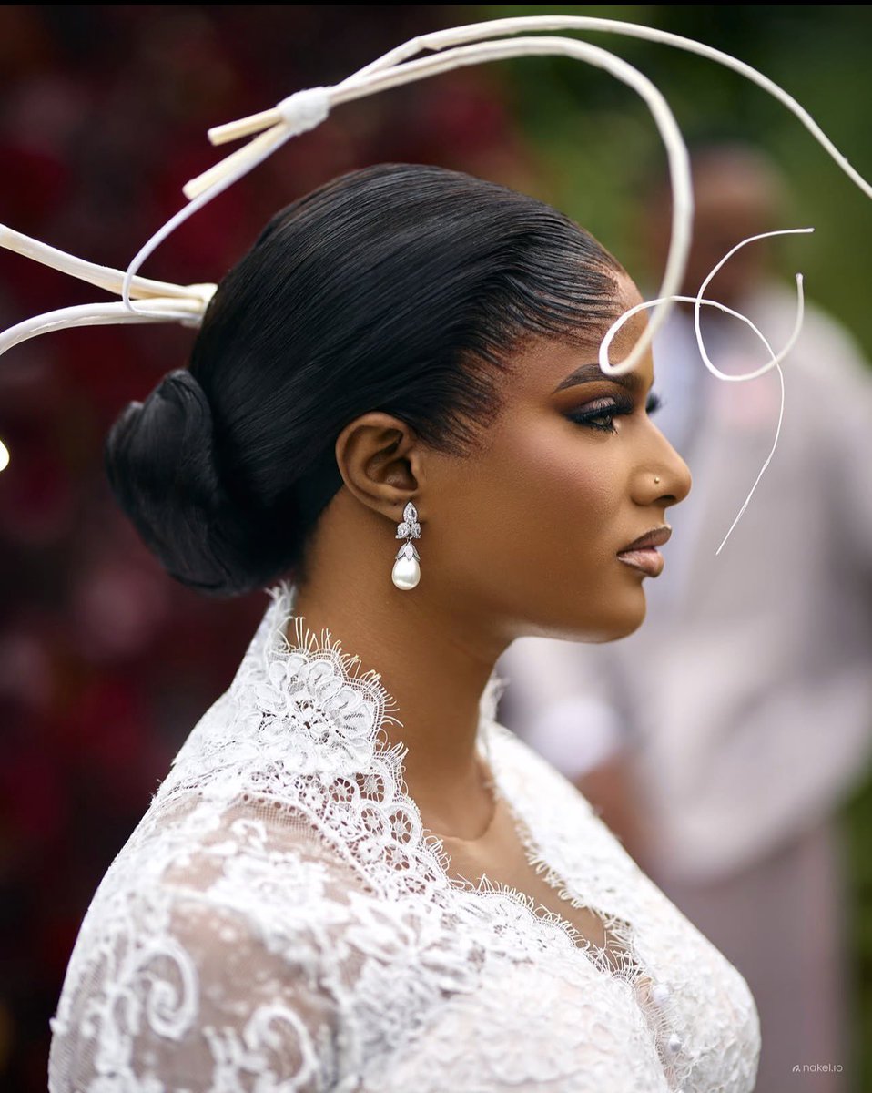 lizzyjollof's tweet photo. The kind of bride that makes you understand why wedding pictures are important😍❤️ https://t.co/onXt0jgGpF