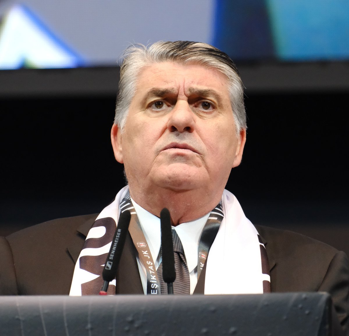 kartalhatti's tweet photo. Serdal Adalı: “Bu lig bu şekilde gitmez. Bir yerde hiç istemediğimiz olaylar olur. Bunun sorumlusu da ne biz ne de diğer takımlar olur!” https://t.co/nfnbJB3glf