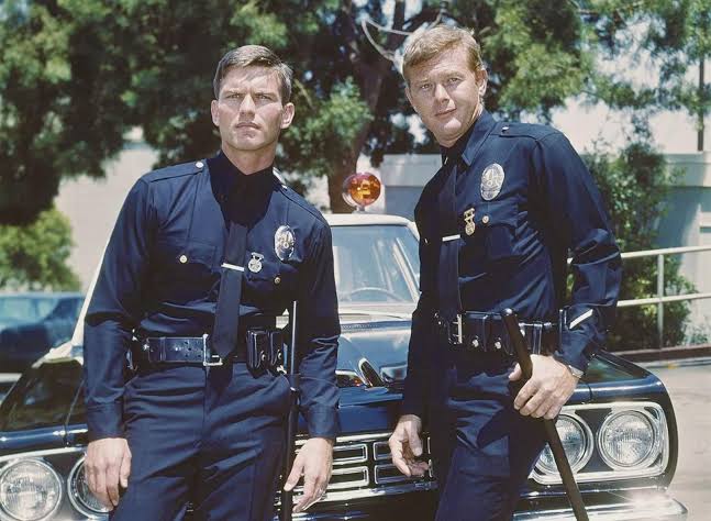landofthe80s's tweet photo. On this date in 1968, “Adam-12,” starring Martin Milner as Officer Pete Malloy and Kent McCord as Officer Jim Reed premiered on NBC. 

BITE-SIZED FACT | The series followed the two LAPD officers on routine patrol calls rather than focusing exclusively on major crimes. https://t.co/NHP0d8CVRj