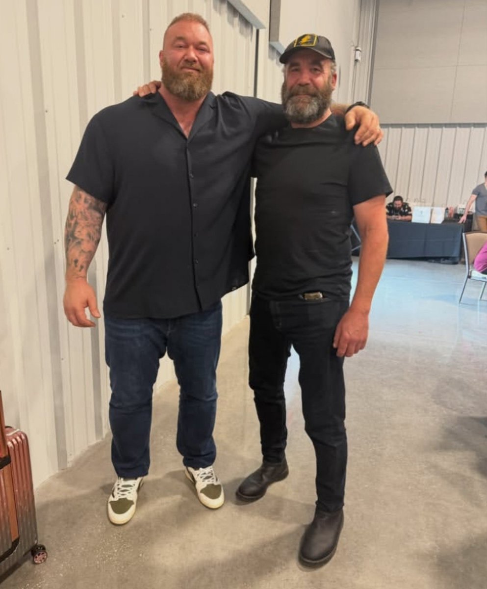 westerosies's tweet photo. A reunion of the Clegane brothers, the Mountain and the Hound.

Hafþór Júlíus Björnsson (Gregor Clegane) and Rory McCann (Sandor Clegane) together in a newly shared photo. ⚔️ https://t.co/HAl8RWWL9t