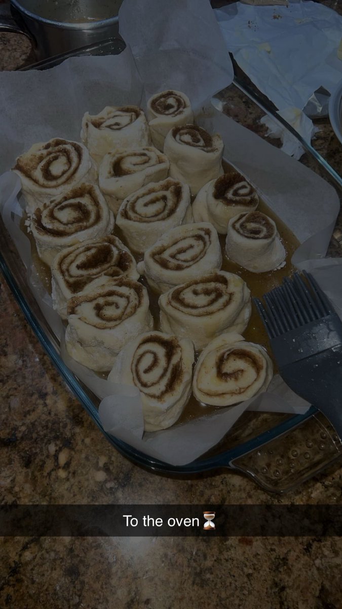 nourzzi's tweet photo. Just a baking girlie🍪🧁 https://t.co/xbrDShSJ43