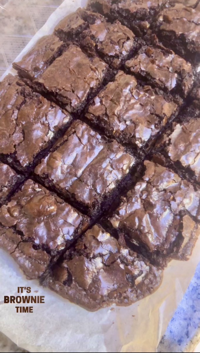nourzzi's tweet photo. Just a baking girlie🍪🧁 https://t.co/xbrDShSJ43