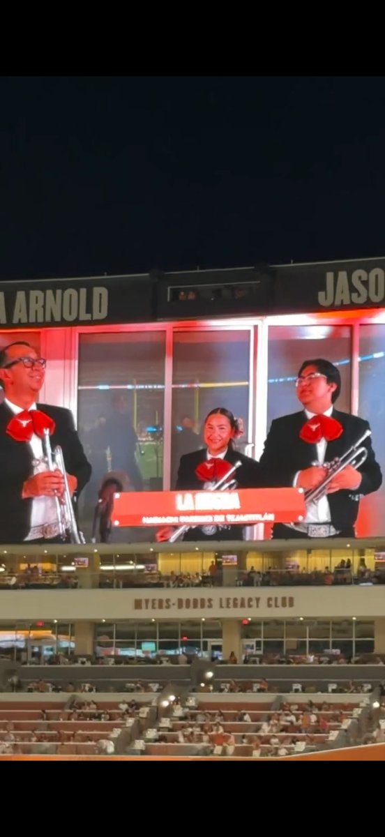 ViriG1004's tweet photo. Started with @bhsstem Band, Jazz & Mariachi Orgullo, to now performing on stage with @UTAustin Mariachi!
Thankful to everyone that put that foundation of success in Alexa! 🧡 #Hookem https://t.co/YOpUU8Sdq3