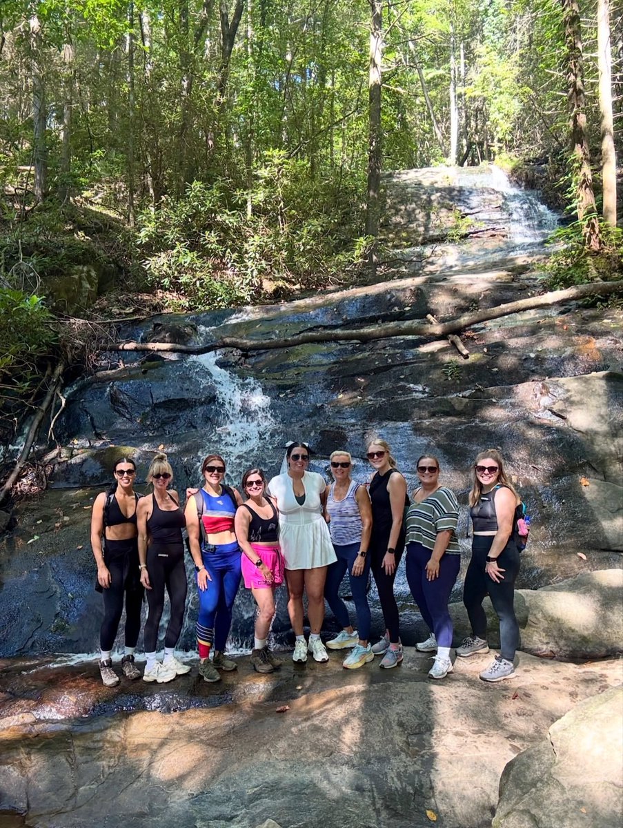 realtiffanyz's tweet photo. Love can feel impossible today. We have endless choices, yet often avoid the vulnerability, compromise, and difficult conversations needed to truly make love last.
#bachelorettepartyideas #blueridgegeorgia
#bachelorettetrip #viral https://t.co/0irwVBQsWN