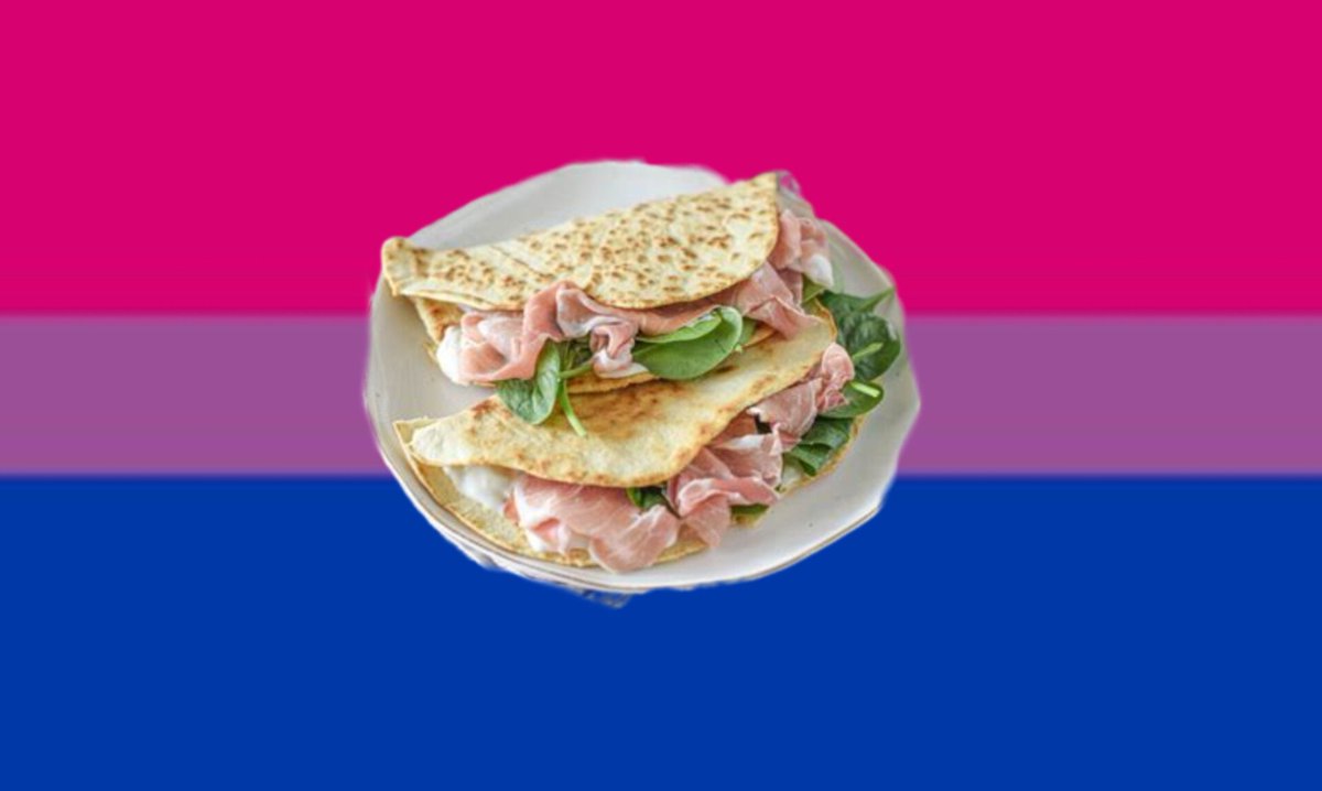 Universoh8's tweet photo. E dopo il grande successo della bandiera dei bisessuali che amano la pizza, ecco a voi la bandiera dei bisessuali che amano la piadina https://t.co/lTzzBBRsfh