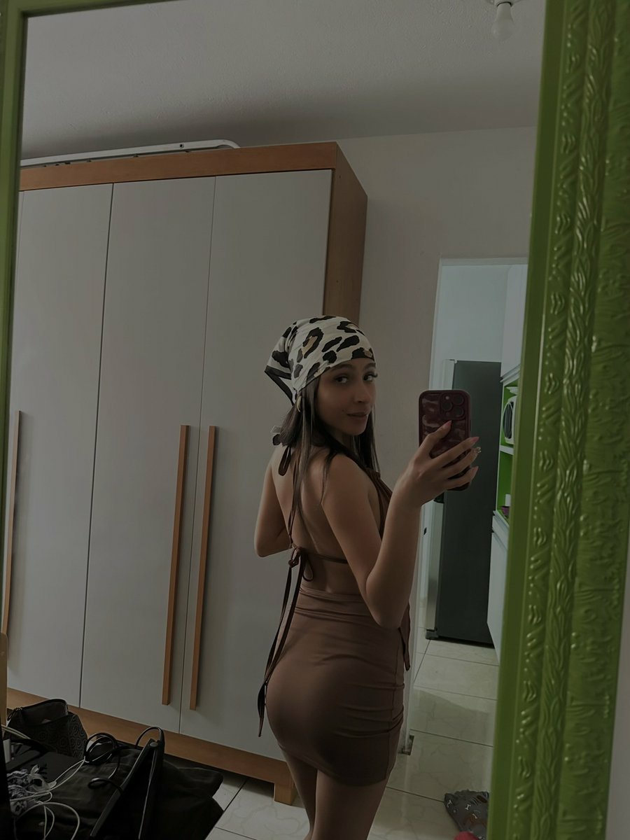 Silva_iconigg's tweet photo. amo essas fotinhas 🥰 quem quer ver mais? https://t.co/F0EHH0m5dU