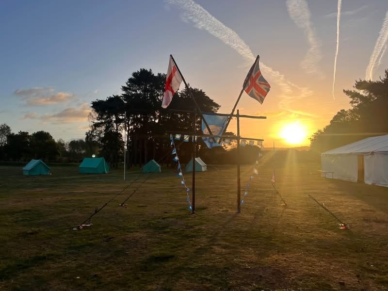 highgreenscouts's tweet photo. Scouts, Cubs, Beavers & Squirrels took part in our 💯th Anniversary Group Camp this weekend 🏕️🛶 Everyone had a fantastic time, with many many thanks to all our volunteers 🤩 #100years #100thAnniversary https://t.co/d66JqEpKSe