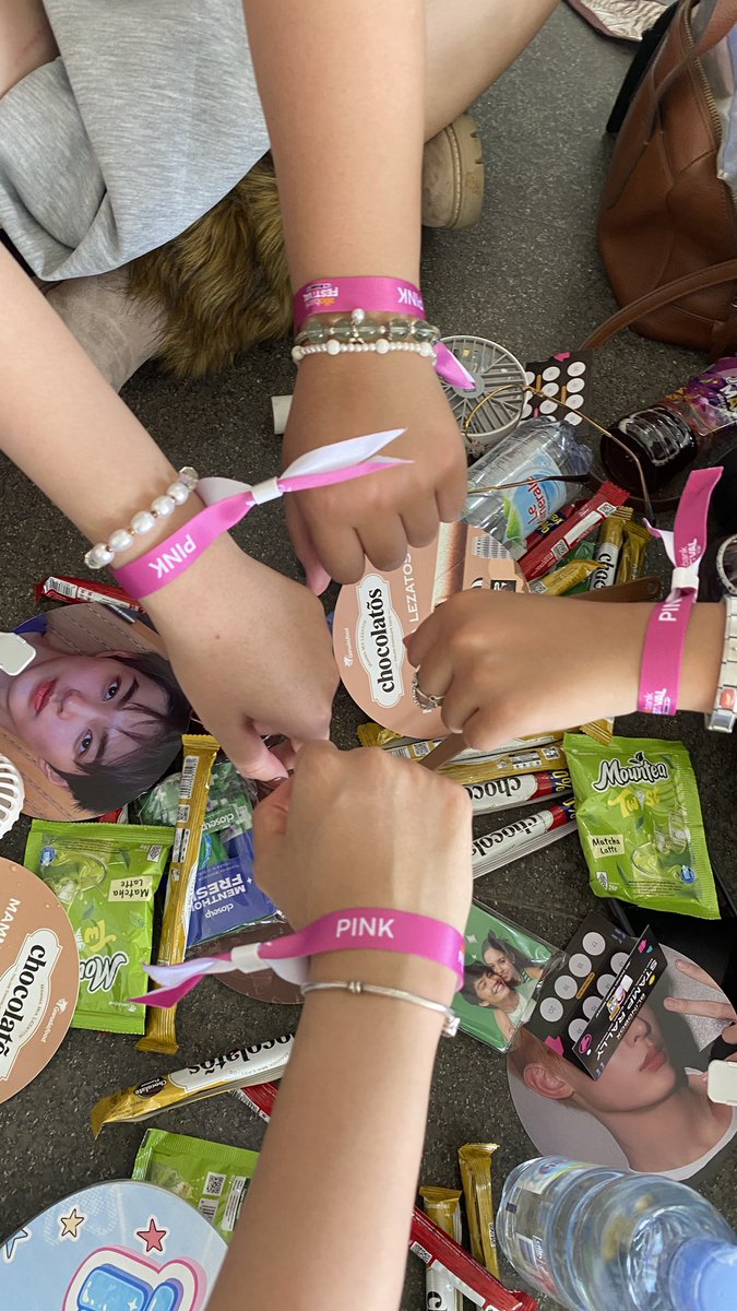 youngkeukeutis's tweet photo. 20 juni kala itu😭😭 TISS CEPETANN PYPD DI INDOOO PLISS GW SAMPE SKRNG PUN MASIH PCD https://t.co/LT7CPnlmgE