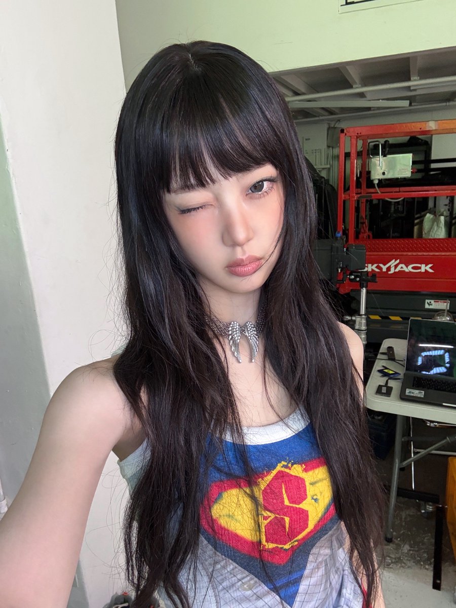 kiiikiiibbl's tweet photo. 260905 🦋💬

🦋 superman solie that y/n likes
🦋 while organizing my gallery ㅎㅎㅎ
🦋 i found them (cute tone) https://t.co/51UYb1Lkt7