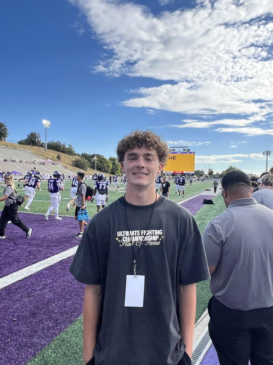 wywashburn's tweet photo. It was awesome to watch @weberstatefb last night. Thanks again @ijackson81 for inviting me out. Great atmosphere and coaching staff. They have something special going on up there. 
@Tana_Vea @KjarEric @WasatchFB @DerikBringhurst @c_bangs @ballersinutah https://t.co/SyxeHGHrig