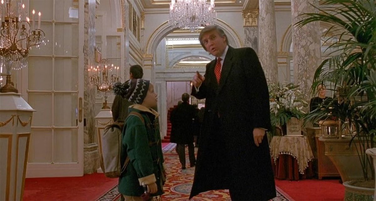 JimStrabo's tweet photo. Don't listen to any complaints about the long XP grind, lack of flight paths or WoW Tokens, high gold costs for mounts, or any other petty grievances. These barriers prevent communist filth from overrunning our game.

Just remind them: Retail WoW is down the hall and to the left. https://t.co/Hj7BvsDX4r