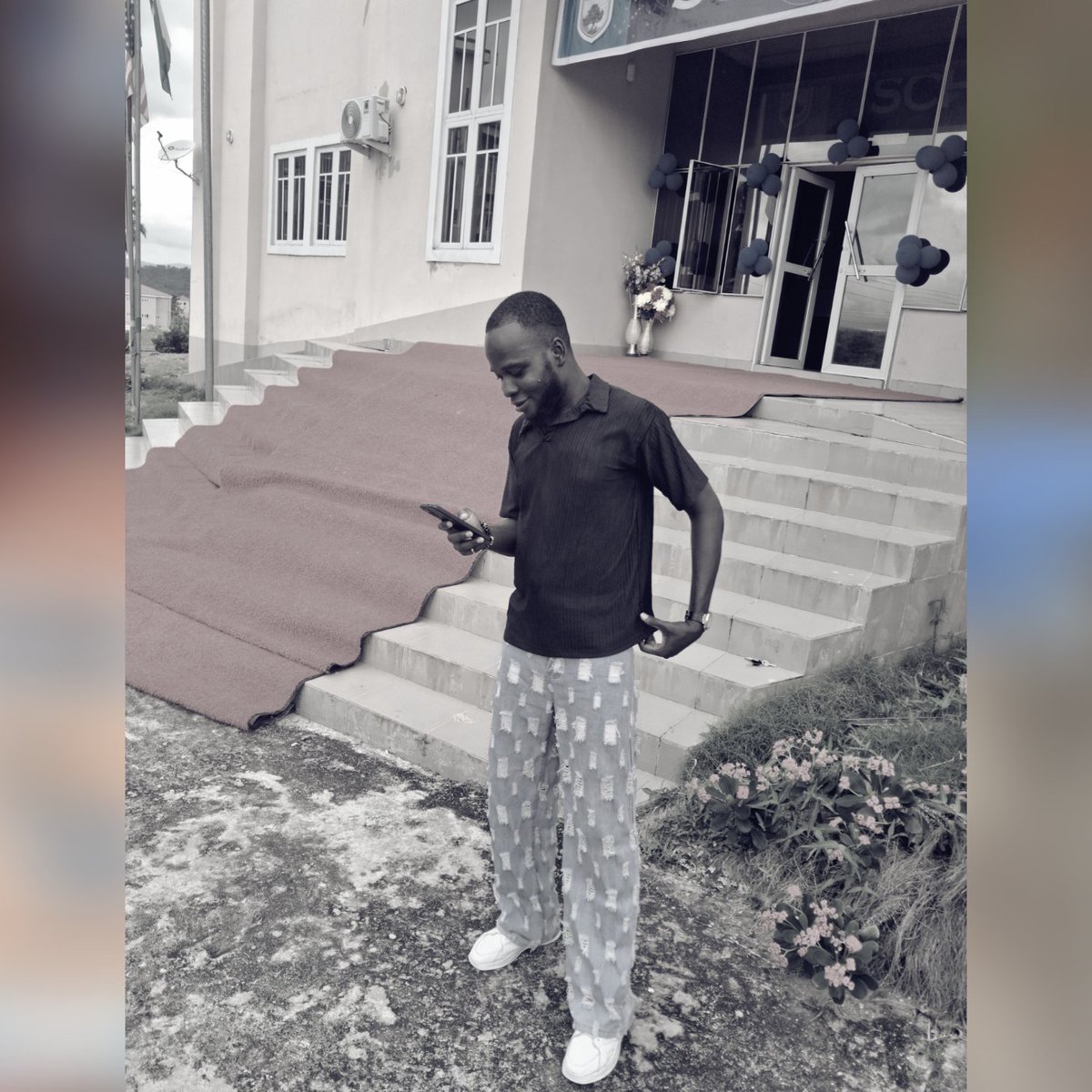 som_profits's tweet photo. Nwoke the cold ka winter🥶

Stepped out https://t.co/gRGlZ182JI