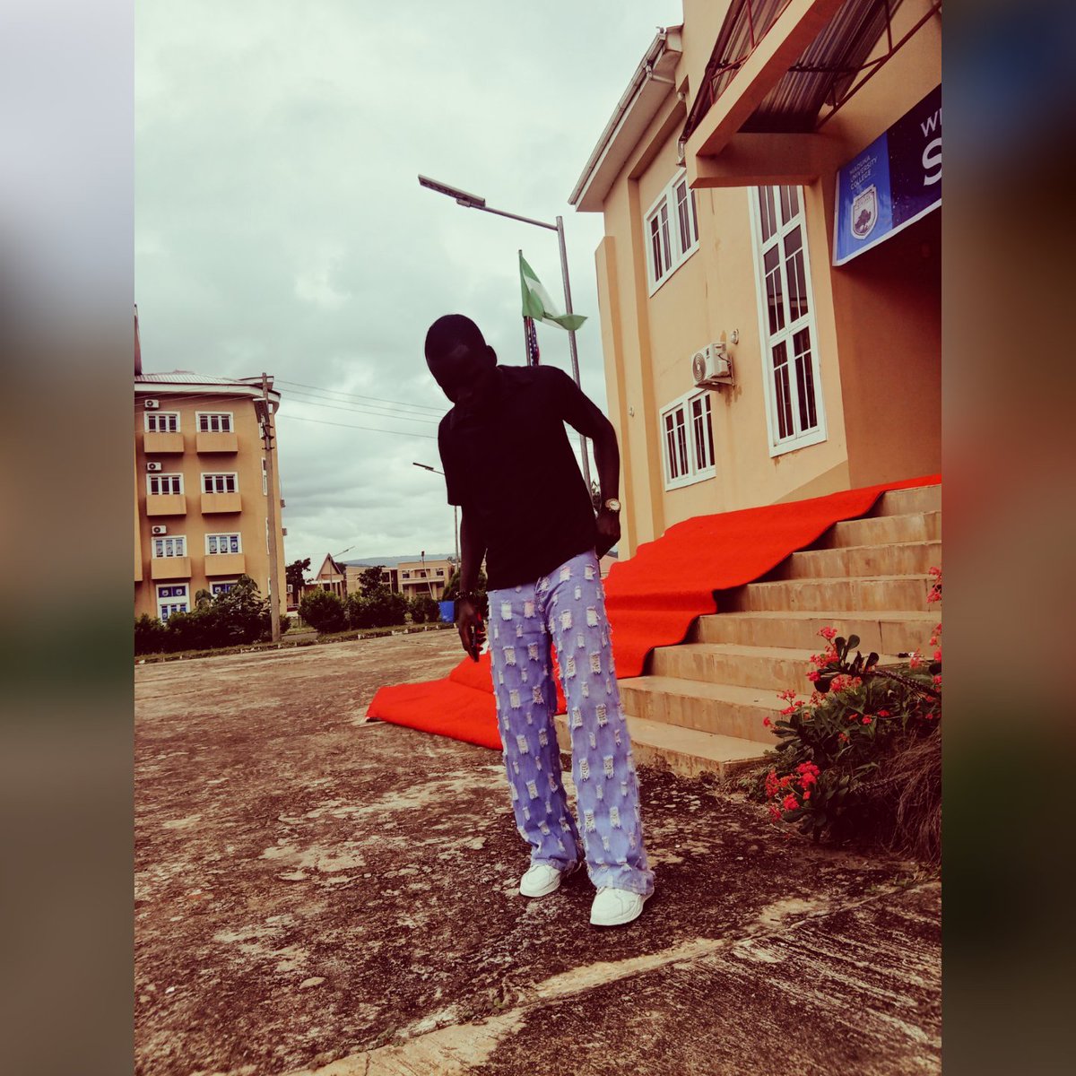 som_profits's tweet photo. Nwoke the cold ka winter🥶

Stepped out https://t.co/gRGlZ182JI