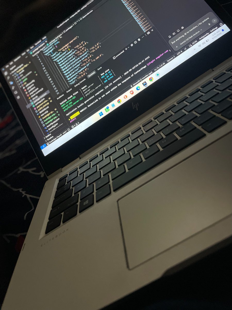 Celestial_Beinq's tweet photo. Everyone was learning React. I chose Angular.
When I started learning frontend development, React was one of the first technologies I came across. But as I spent more time learning, I realized I connected better with Angular.
Angular gave me the structure I was looking for... https://t.co/7HKtdfhsom