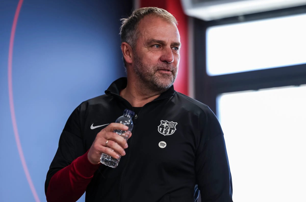 BarcaUniversal's tweet photo. 🚨 Hansi Flick and Barcelona have kicked out:

- Carlo Ancelotti
- Xabi Alonso
- Alvaro Arbeloa

Up next? Mourinho ⌛️ https://t.co/xbyXXZSWg8
