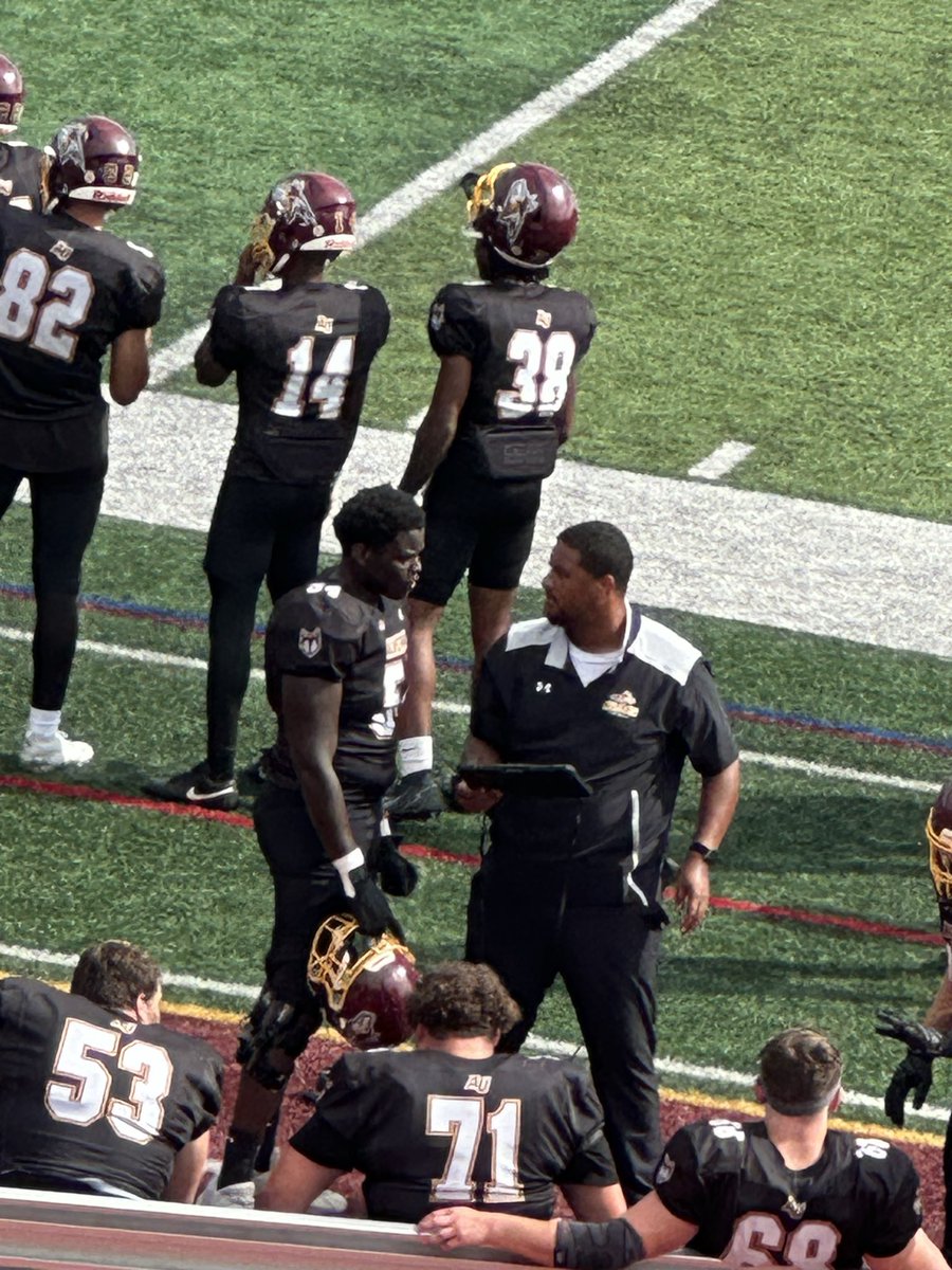 TrenchMenGray's tweet photo. 3rd game of Freshman year. Glad to contribute to a win #RunWithThePack #ChangeTheNarrative https://t.co/Ow6myt9YLa