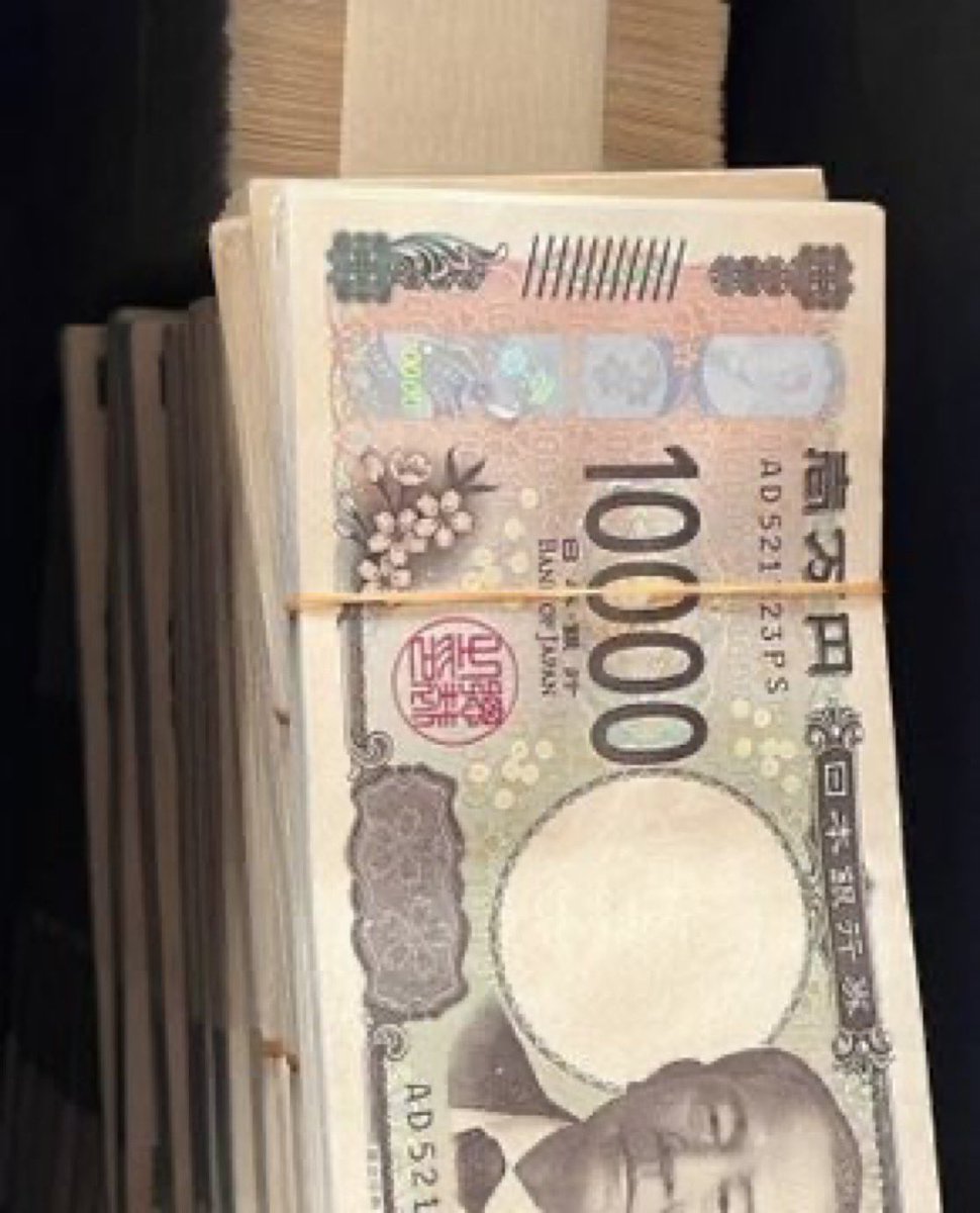 Danieljenksi's tweet photo. 月いくらあれば生活できるの？

①35万
②60万
③もっと https://t.co/JlfBhM7Xz8