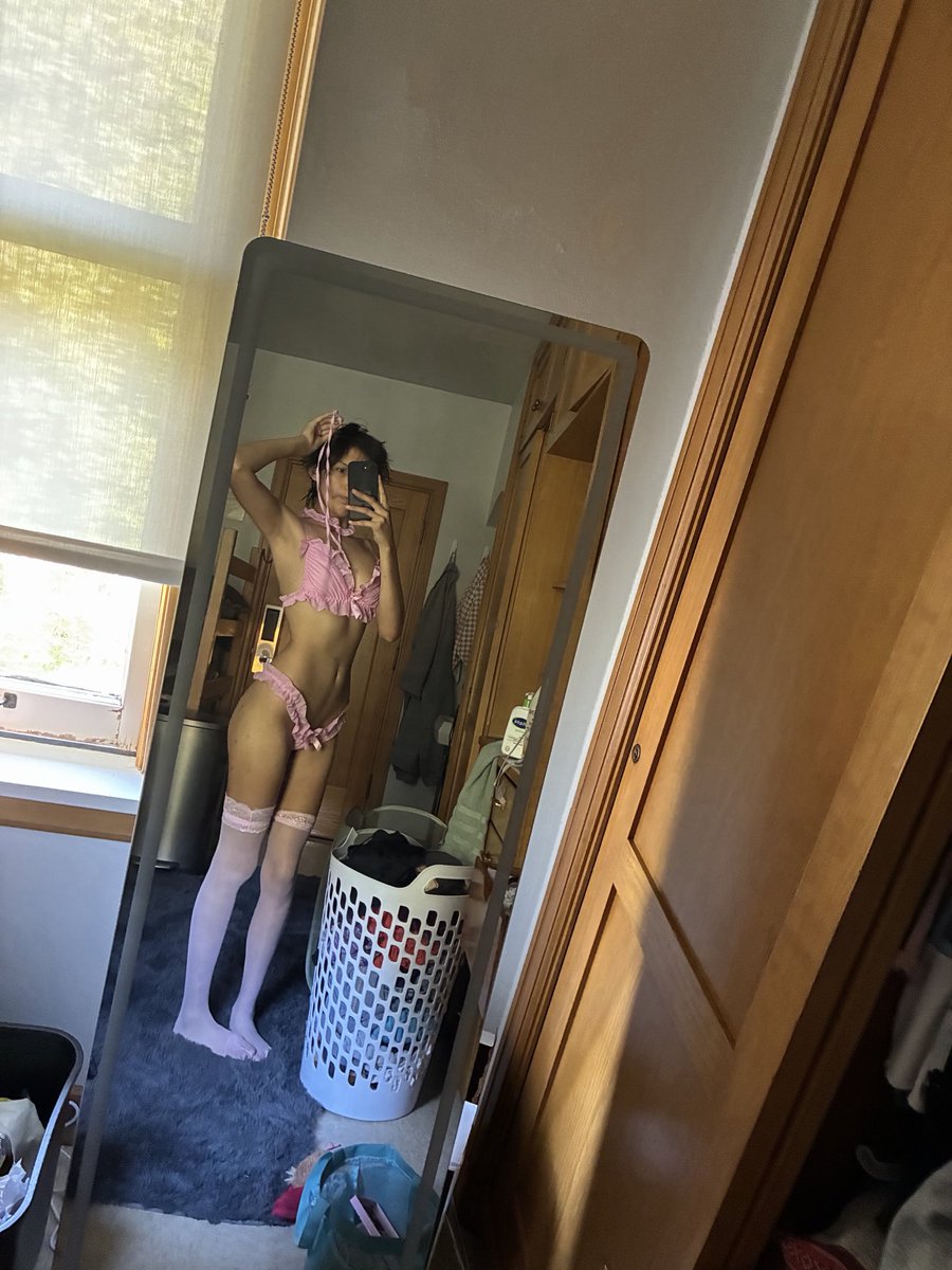 meowal0t's tweet photo. meoww #nsfwtwt #amateur #teenager https://t.co/noIEB7ABFV