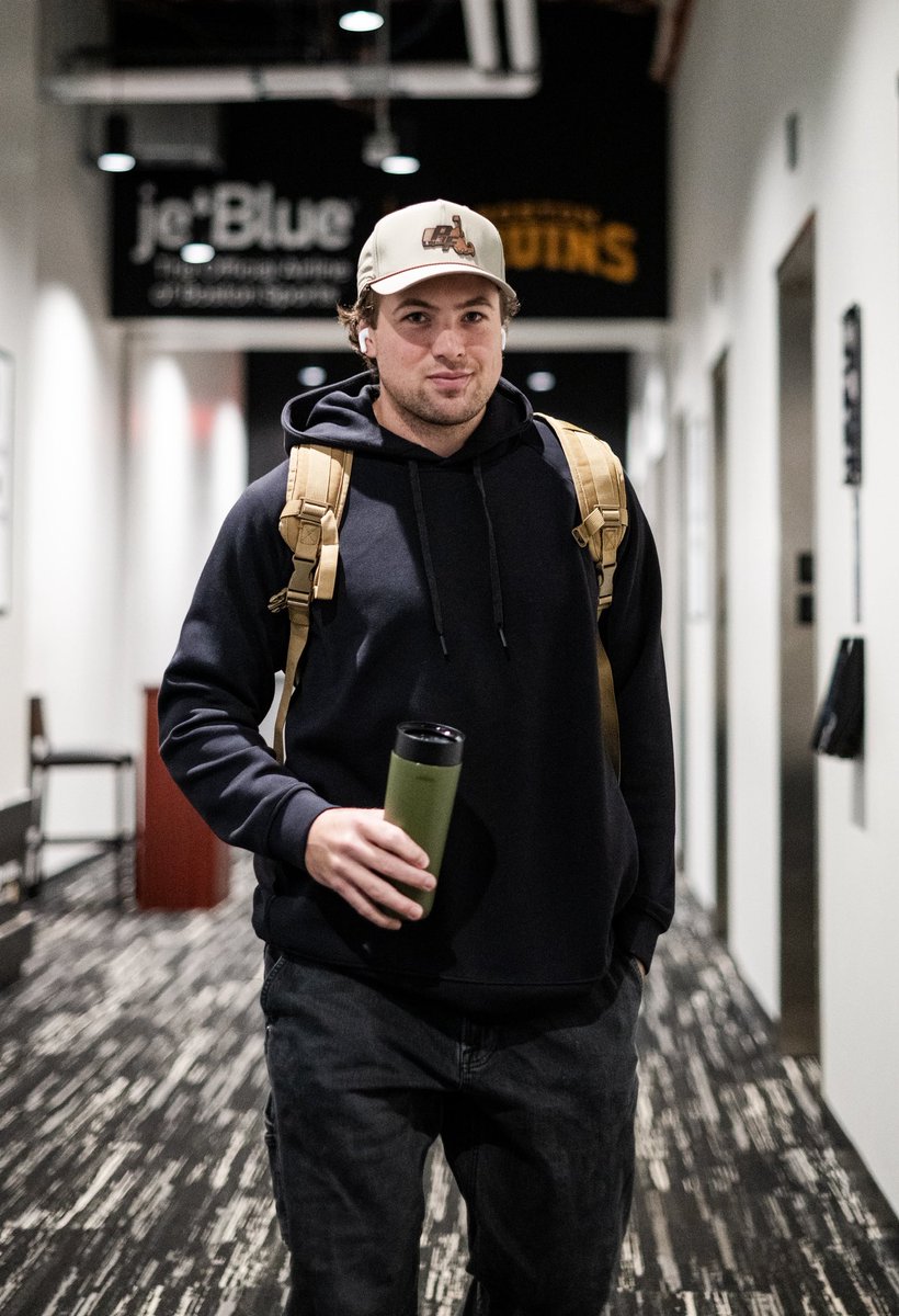 NHLBruins's tweet photo. The boys have arrived. https://t.co/DUew8BRkCl