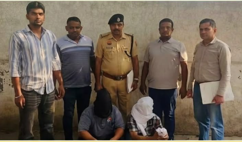 HaryanaUpdate01's tweet photo. #पानीपत पुलिस की नशा तस्करी पर बड़ी कार्रवाई, नेपाली नागरिक समेत दो तस्कर गिरफ्तार  1 किलो 136 ग्राम चरस बरामद

@police_haryana

@NCB_Haryana 
@PANIPAT_POLICE https://t.co/YtYKbO3UAh