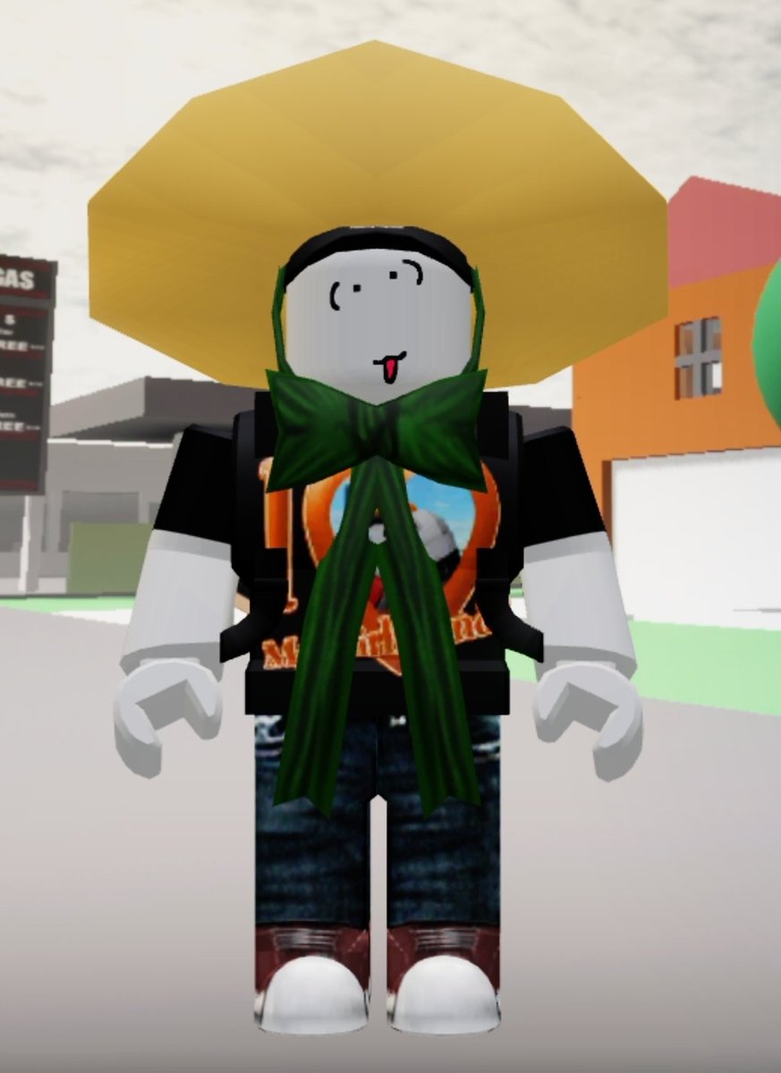 MrSleepingRobo's tweet photo. @5T0RM1FY I think I saw you! Were you wearing a retro builderman version of this avatar? 

This was mine! https://t.co/H3TgZUgYps