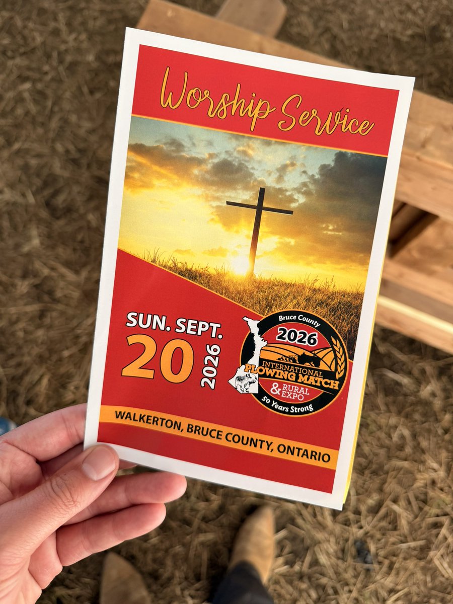 Steven_Travale's tweet photo. The calm before the storm...coming together in prayer and song before the big week officially gets underway! 

Joined with hundreds of worshippers for the worship service on the IPM grounds this afternoon.

Beautiful music, blessing of the plow, scripture readings and fellowship! https://t.co/bqQQifA5g7