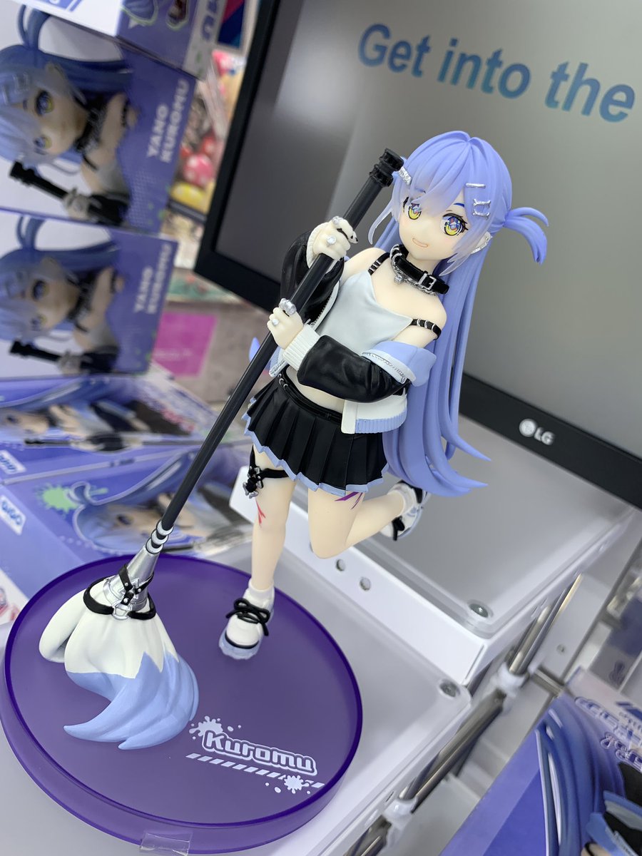GiGO_Anjo's tweet photo. 【景品情報】

『#ぶいすぽっ！ スケールフィギュアvol．10～#夜乃くろむ～GiGO限定～』
本日 21(月)から登場です🫟

ぜひGETして下さいね🌟

#GiGO安城 #GiGOのお店 https://t.co/iOH6a37yjS