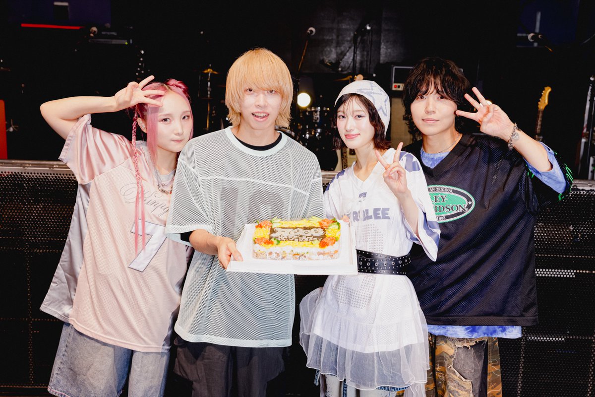 Aooo_band's tweet photo. Aooo 3rd Anniversary Event
“𝗞𝗢𝗣𝗜𝗕𝗔𝗔𝗔𝗡!!!!” 🎸

2026.9.20 sun
📍代官山SPACE ODD

Aooo結成3周年を記念した
初���公式コピーバンド企画！

応募の中から選ばれた
ABooo / Ayuu / BOW!
プレイヤー部門スペシャルバンド
とAoooで、一夜限りのライブをお届けしました⚡️

出演してくださった皆さん、
そして一緒に盛り上げてくださった皆さん、
ありがとうございました！

#Aooo #Aooo_KOPIBAAAN
