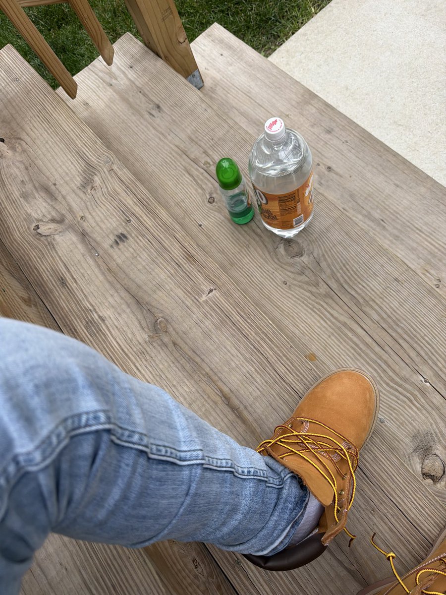 Dnicee____'s tweet photo. Regular day I’m no chiller than yall 😎#Latepost https://t.co/yV7H5XbgGt