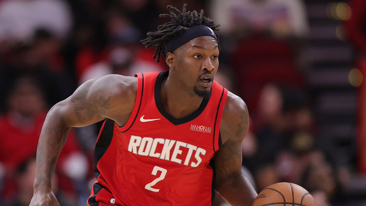 HawksDebrief's tweet photo. The Hawks and Hornets have discussed a Dorian Finney-Smith for Buddy Hield trade

Join @ZachLangleyNBA at 9 PM ET to break it all down 👀

🎥: https://t.co/sfr4X6ZS0s https://t.co/21NXXRZIFr