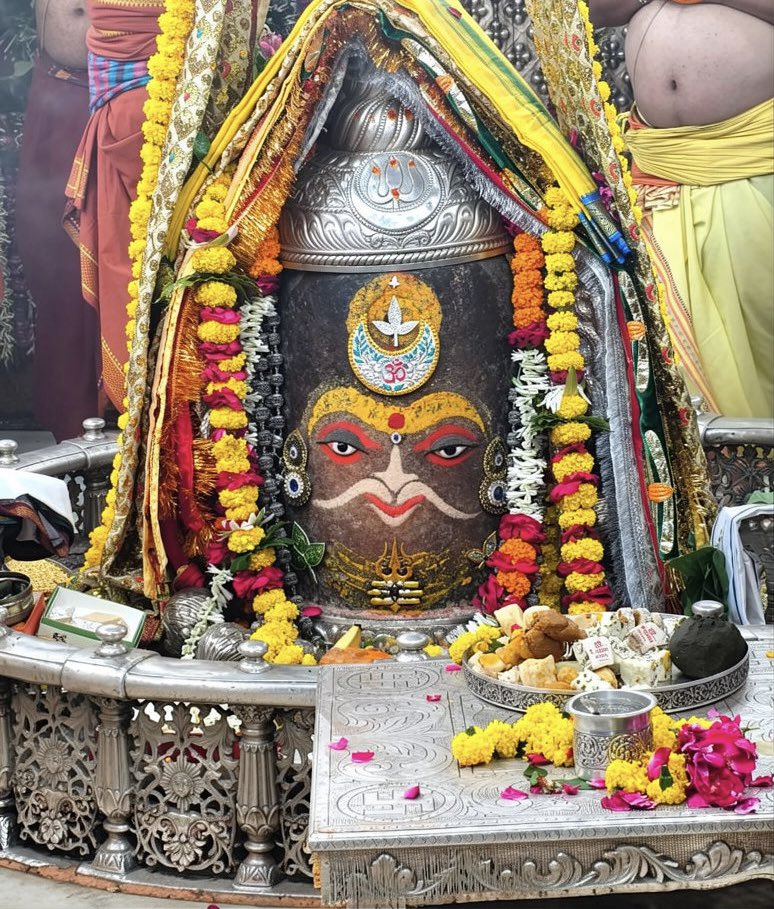 12Jyotirling's tweet photo. श्री महाकालेश्वर भस्म आरती दर्शन | 21.09.2026

Shri Mahakaleshwar Bhasma Aarti Darshan | 21.09.2026 https://t.co/2Wrl2T4hsR