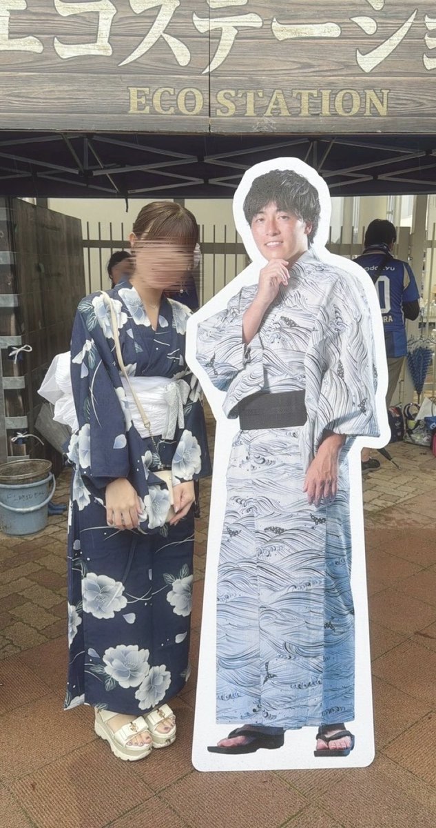 ruru728__'s tweet photo. びしょ濡れ覚悟の浴衣
直前まで迷ってたけど着て行ってよかった🌷 https://t.co/Q4HQCKFldV