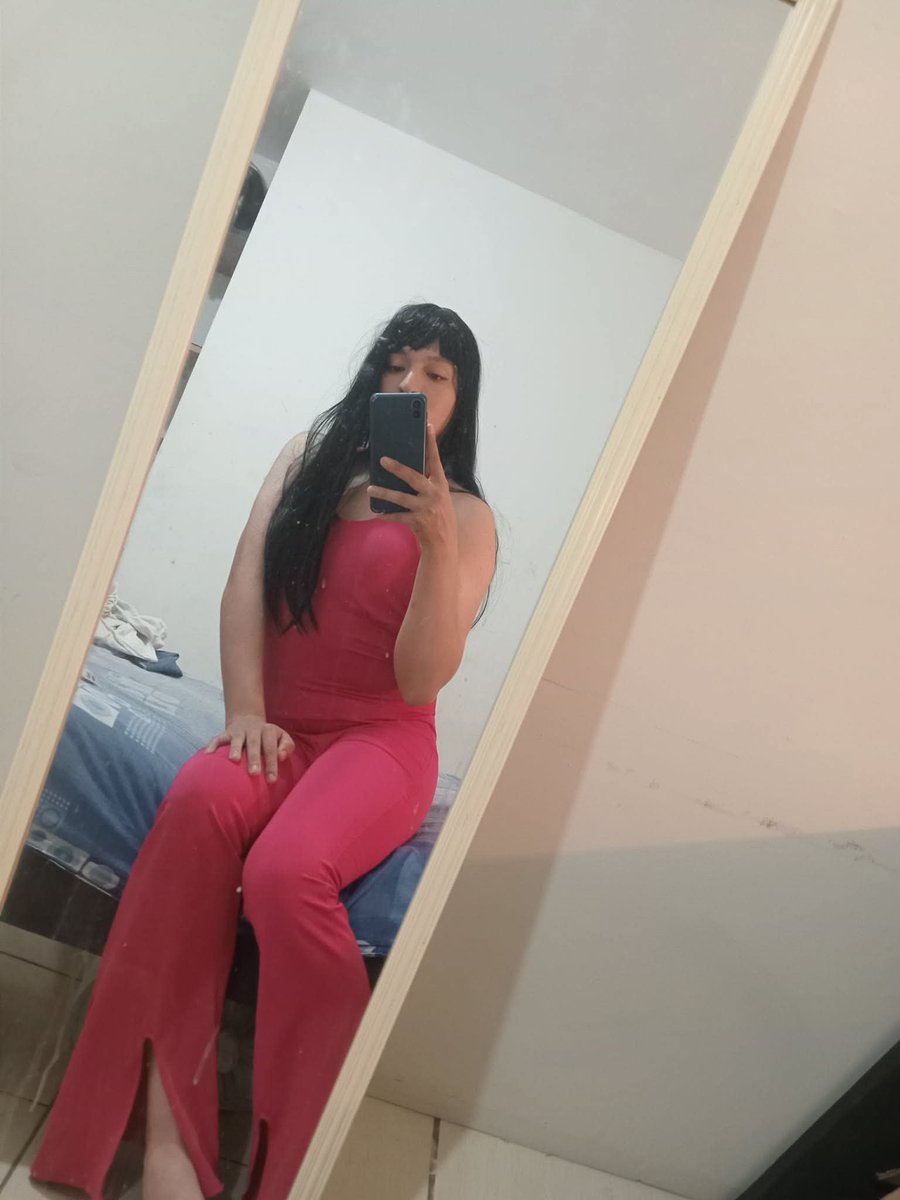 Allison90sz's tweet photo. Hace frío y estoy sola 🙂‍↕️✨ https://t.co/3RIKqqfPTd