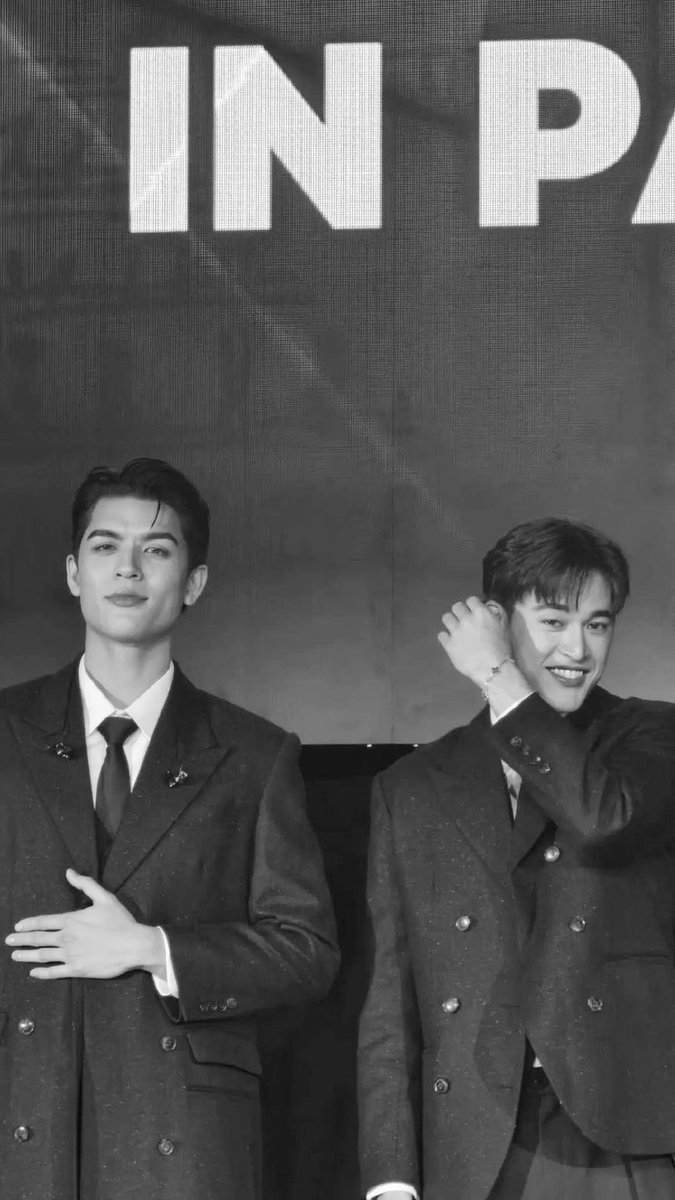 Getoffme_JG's tweet photo. 190’&amp;186’ cm couple https://t.co/uEetpyYaRY