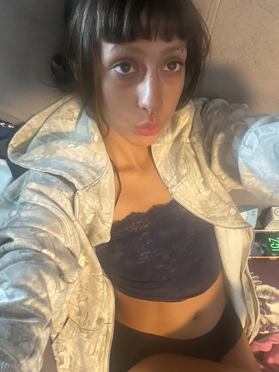 snowfeal's tweet photo. thislittlelightofmineimgonnaletitshine https://t.co/zbGDyenvOf