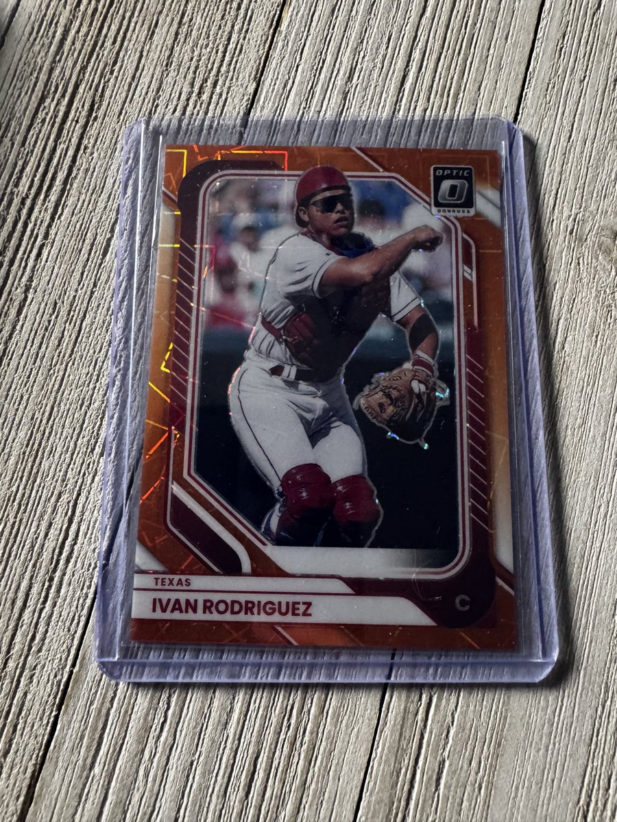 Squirrelchaserb's tweet photo. My HUGE DORK side collecting sports cards! I know have 1,000s I mean crazy amount!!! lol I love it and can spend hours sorting and looking them up!!! https://t.co/kYEFT7Fyqv