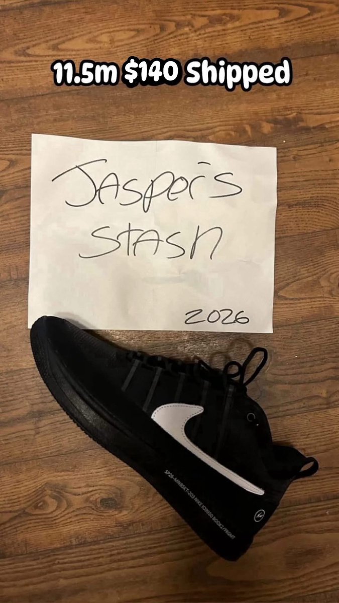 JessieD11022315's tweet photo. @SellKicksSunday Bruno original box inbox for any details or condition please don’t waste time delivery and shipping may be added https://t.co/I3EjtaAViI