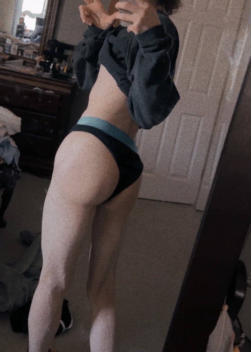 incyoubus's tweet photo. can boys have big butts is that allowed? https://t.co/ApHvCGbu1z