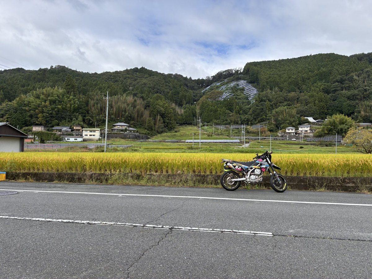 takeda2352's tweet photo. みんなでツーリング来た！ https://t.co/9jtS3uLNDY