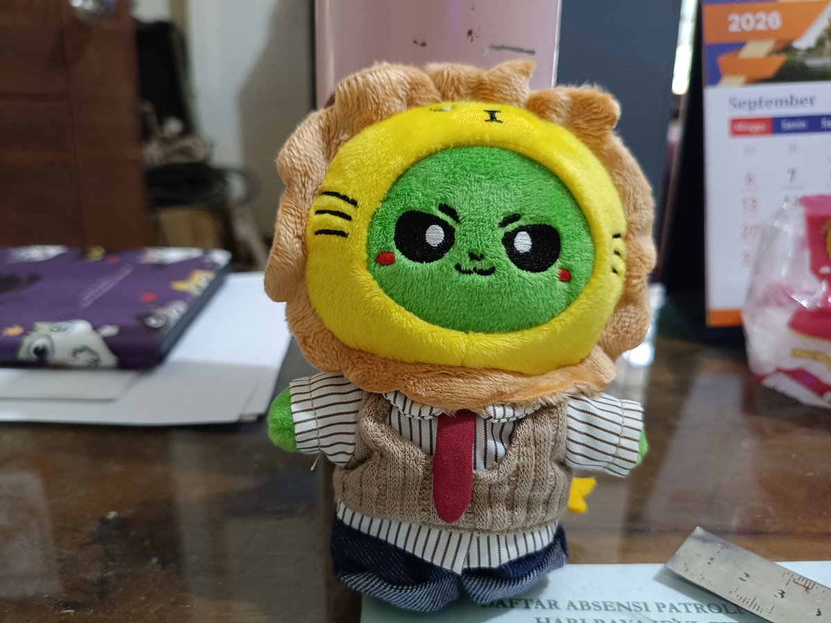 tumbalperaya's tweet photo. My newest addition: beliin Kingman baju https://t.co/FNLa7JJv8L