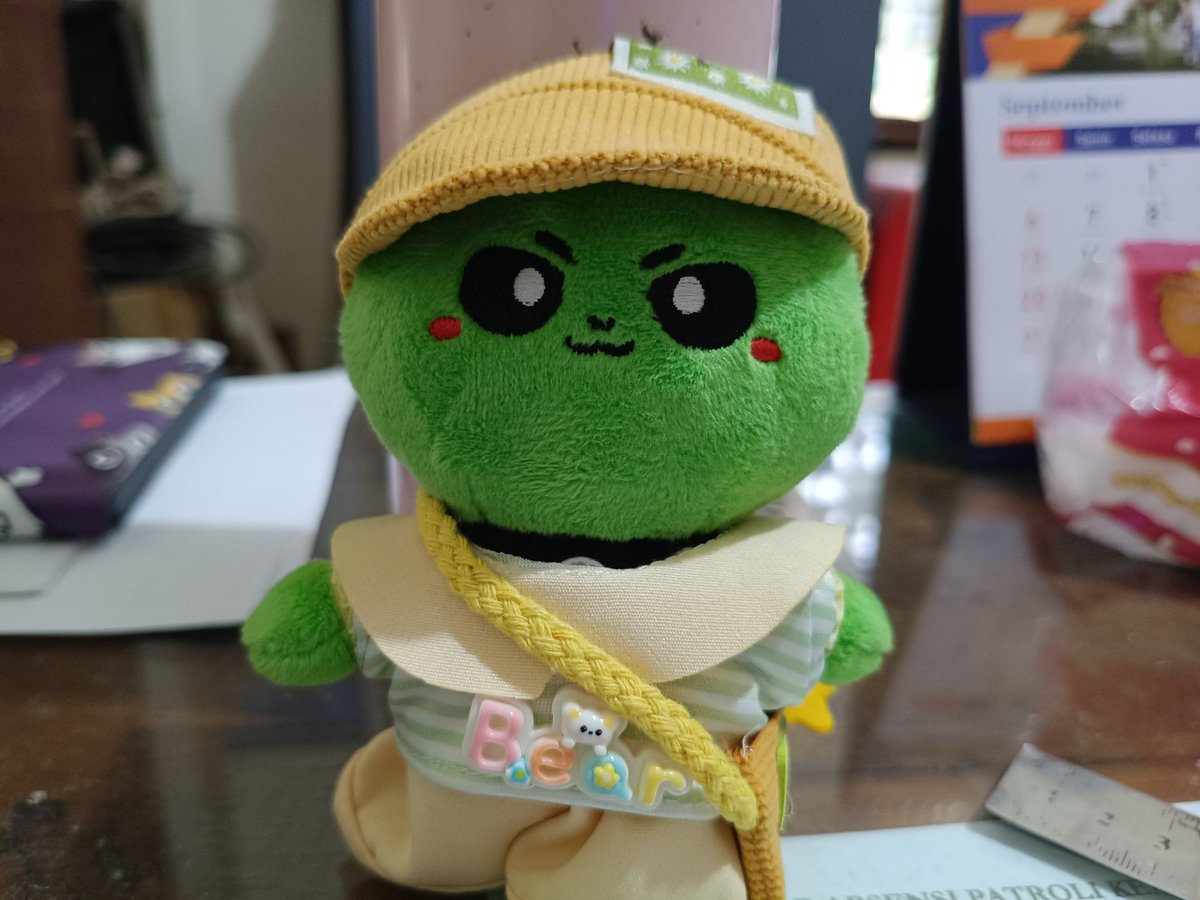 tumbalperaya's tweet photo. My newest addition: beliin Kingman baju https://t.co/FNLa7JJv8L
