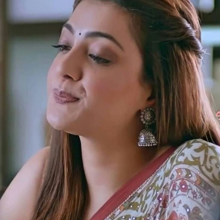 nativewriterX's tweet photo. Atthayya: Ee sari Naku manumado manumaralo kaavale. Twaraga oka Shubha vaarta cheppandi
Me: Hehe...
Mavayya: Alludu sadhisthadu le ve. Nuvvu uruko..
Wife answers with expression
(Oorlo vallatho dengichi lanjani chesadu, ee levani modda ki pillalu kudana inka) https://t.co/7f3fwLYMNj