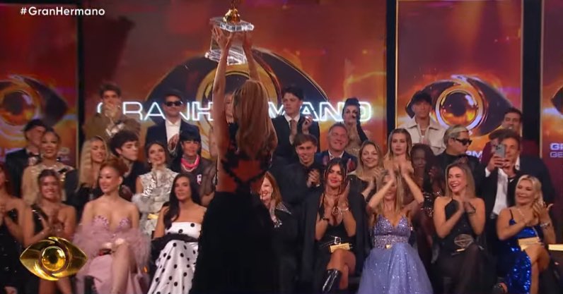 _OnlyAgus's tweet photo. Hoy todos con la reina #SolEnPasapalabra https://t.co/SvjRz88I8h