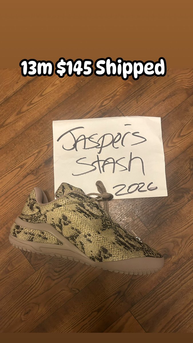 JessieD11022315's tweet photo. @SellKicksSunday Brand new original box in box for any details or condition please don’t waste time delivery and shipping may be added https://t.co/G5SiVBf9ZD