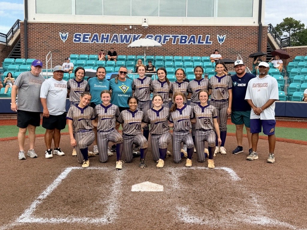 ncheartbreakers's tweet photo. Thank you to @UNCWsoftball for hosting us at your Team Camp today! It was a great experience for the entire team! @AshleyWadeUNCW @KylerHolton08 @alyss_33 @Nationals_Coach https://t.co/GLuPBXhKdq